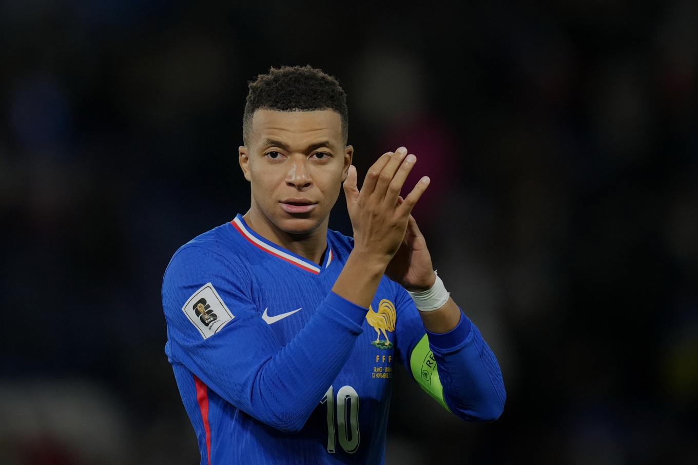 Frankrikes Kylian Mbappé i samband med VM-kvalmatchen mot Ukraina i november förra året. Foto: Christophe Ena/AP/TT