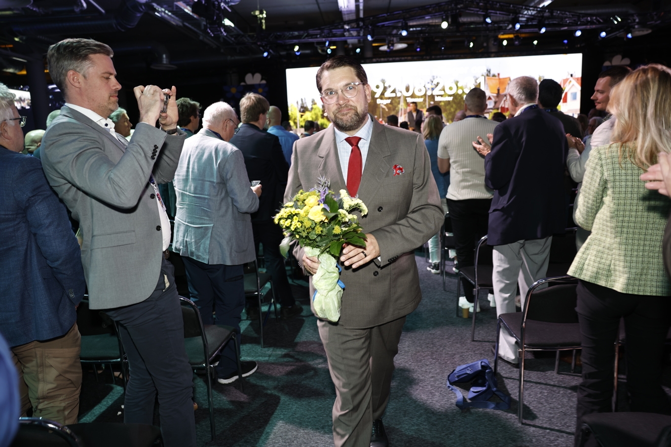 Sverigedemokraternas partiledare Jimmie Åkesson efter sitt tal på partiets valkickoff i Upplands Väsby. Foto: Stefan Jerrevång/TT