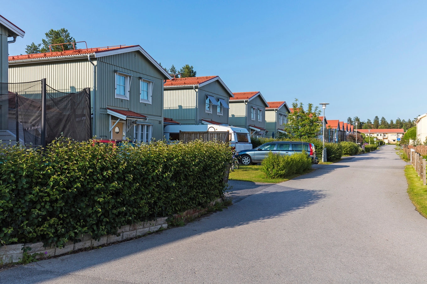 Ett centralt förslag i Oikos rapport är att storsatsa på att bygga fler småhus och villor. Foto: Fredrik Larsson/Wikimedia