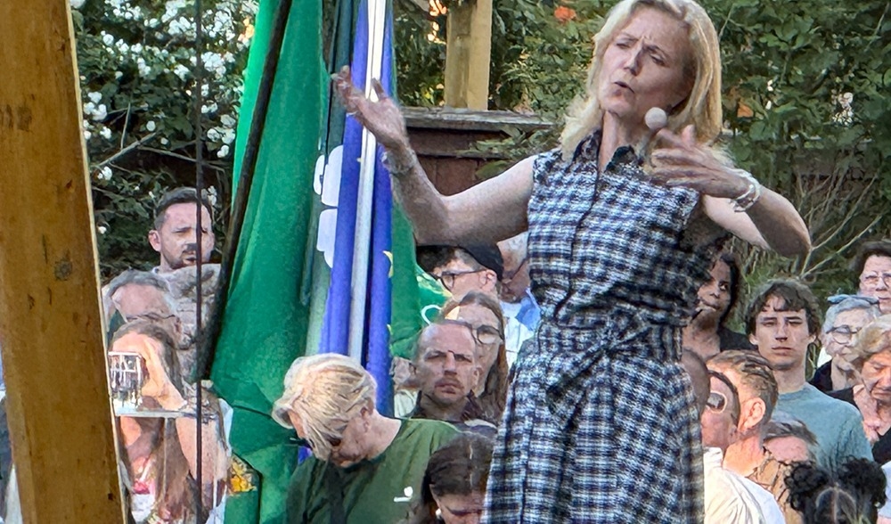 Elisabeth Thand Ringqvist (C) debuterade som talare i Almedalen. Foto: Staffan Erfors