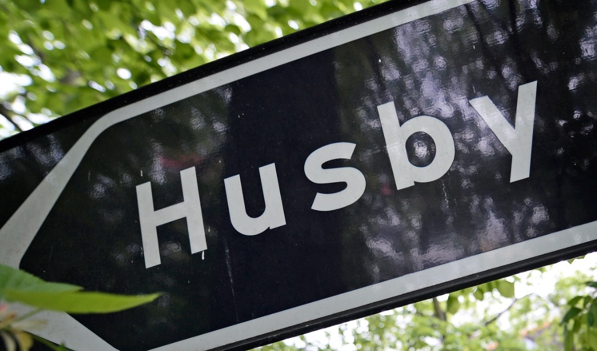 Husby är ett exempel på skolpolitikens blinda fläck: när resurser, goda ambitioner och engagerade lärare ändå inte räcker för att bryta utanförskapet. Foto: Jonathan Näckstrand/AFP via Getty Images