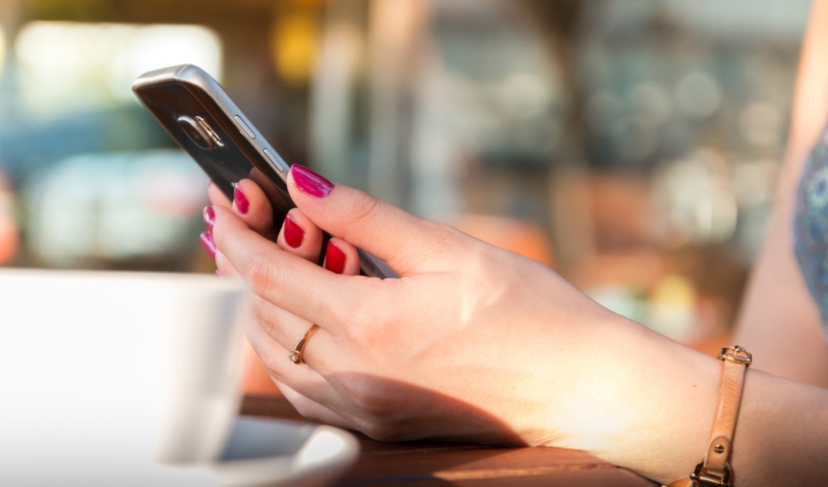 Allt fler svenskar och företag får sin post digitalt i stället för fysiska pappersbrev. Foto: Pexels