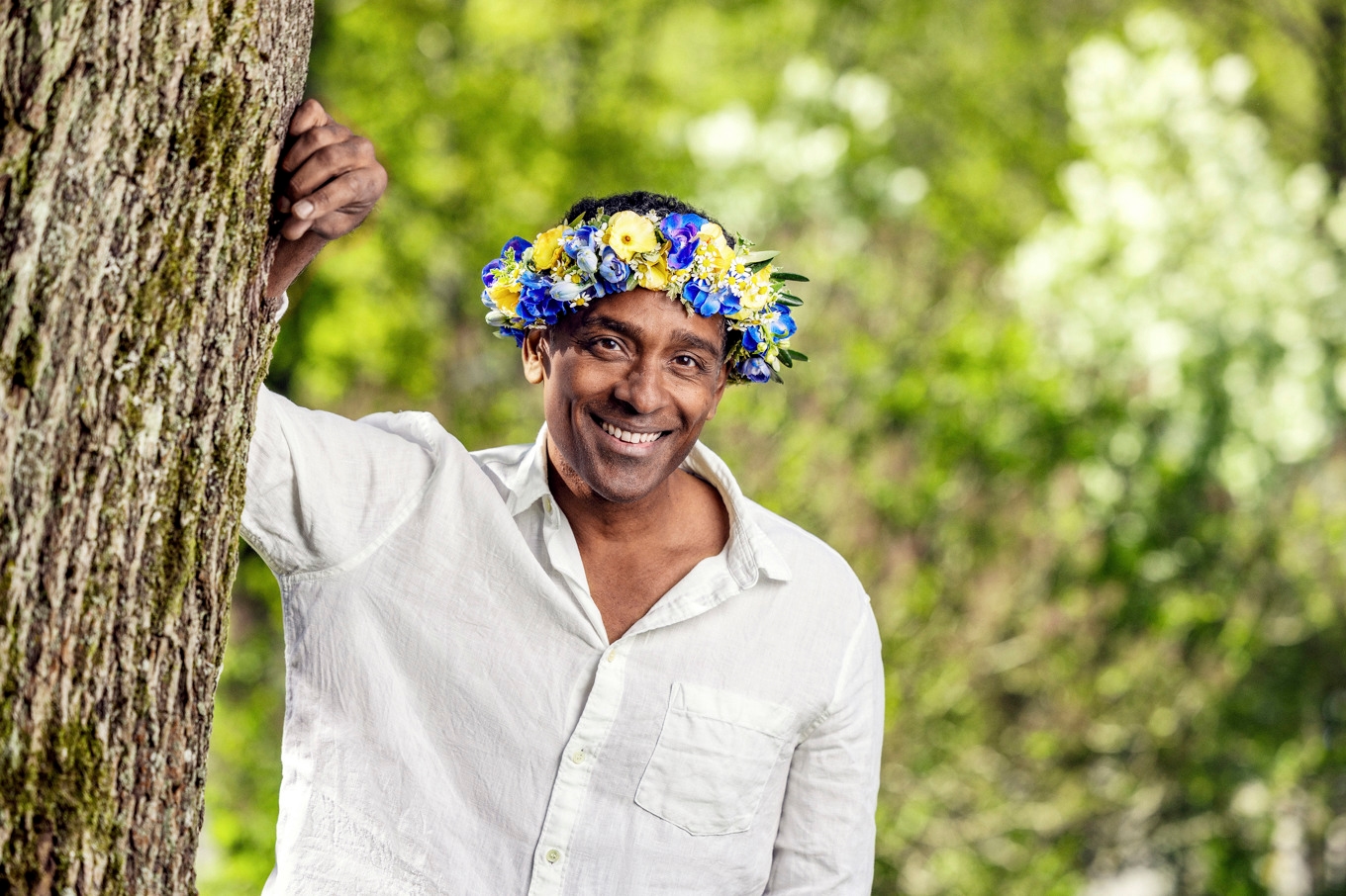 Lördagens Sommarvärd är skådespelaren Alexander Karim. foto: Mattias Ahlm/Sveriges Radio
