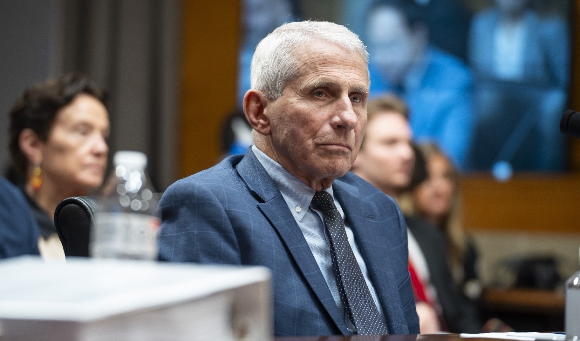Anthony Fauci vittnar inför ett utskott i Washington DC onsdagen den 29 juli. Foto: Madalina Kilroy