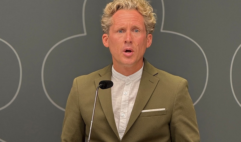 Utredaren Mathias Wahlsten konstaterar att parallellsamhällen utgör ett hot mot Sverige. Foto: Staffan Erfors