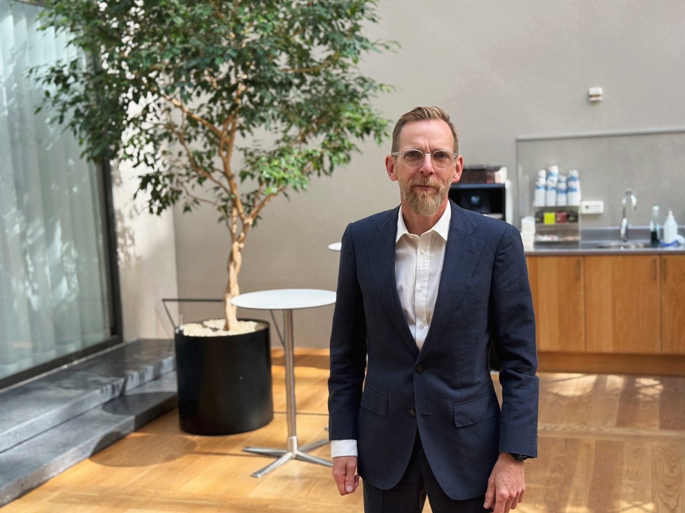 Jakob Forssmeds intresse för sport och folkhälsa är genuint. Foto: Staffan Erfors