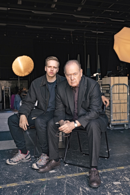 Vilhelm och dennes morfar Martin, gestaltade av Valter Skarsgård och Peter Haber, i ”Beck – Vilhelm”. Foto: TV4