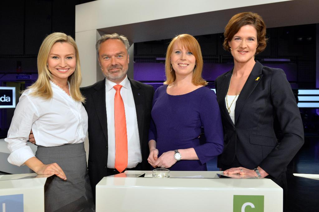 Allianspartierna presenterar fyra reformer för förbättrad integration i skolan i Almedalen i dag. På bilden: Ebba Busch Thor (KD), Jan Björklund (L), Annie Lööf (C) och Anna Kinberg Batra (M). (Foto: Jonas Ekströmer /TT-arkivbild)