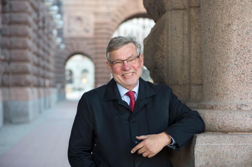 Sverige behöver satsa mer på militär forskning, anser utredaren och förre försvarsministern Björn von Sydow (S). Arkivbild. (Foto: Fredrik Sandberg/TT)
