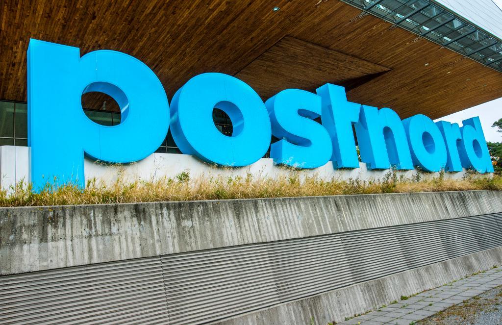 Postnord har lönsamhetsproblem till följd av digitaliseringen, som innebär fortsatt kraftiga nedgångar i volymen brevförsändelser.  Foto: Claudio Bresciani/TT-arkivbild