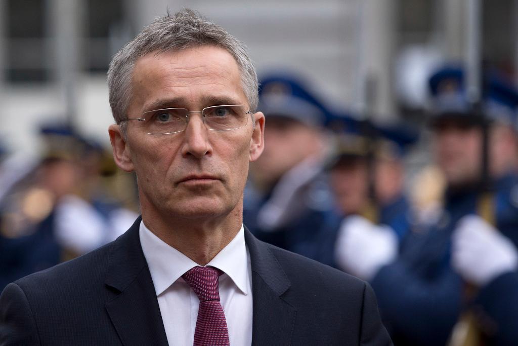 Nato-chefen Jens Stoltenberg ser fram emot första mötet med USA:s nye försvarsminister James Mattis.    Foto: Amel Emric -arkivbild