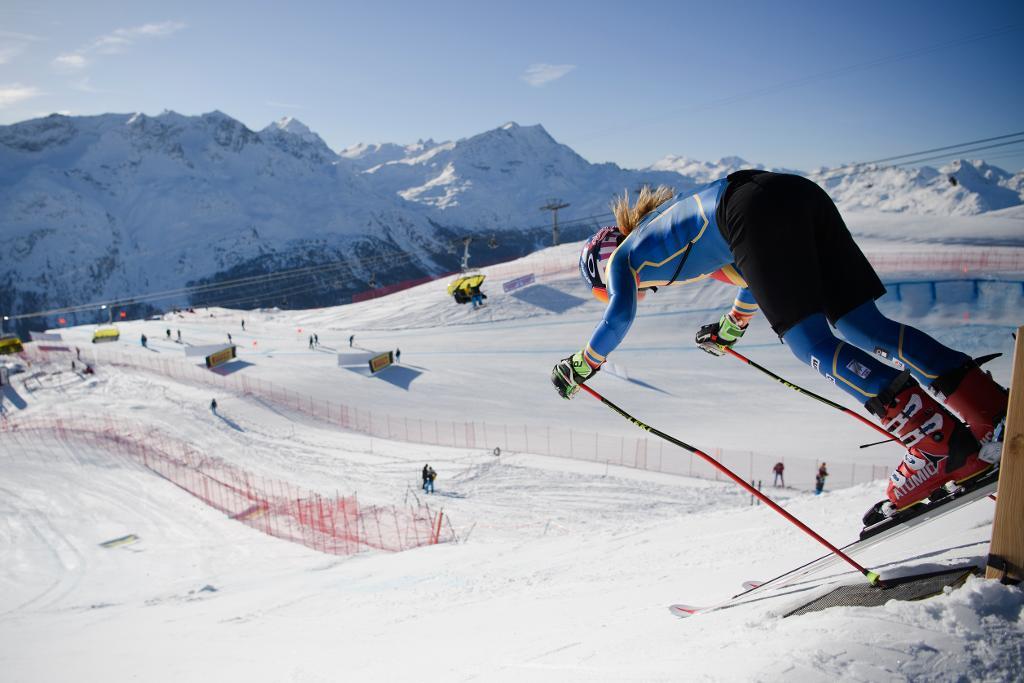 
Mikaela Shiffrin har fokuserat på träning i S:t Moritz.  Foto: Guian Ehrenzeller/AP/TT