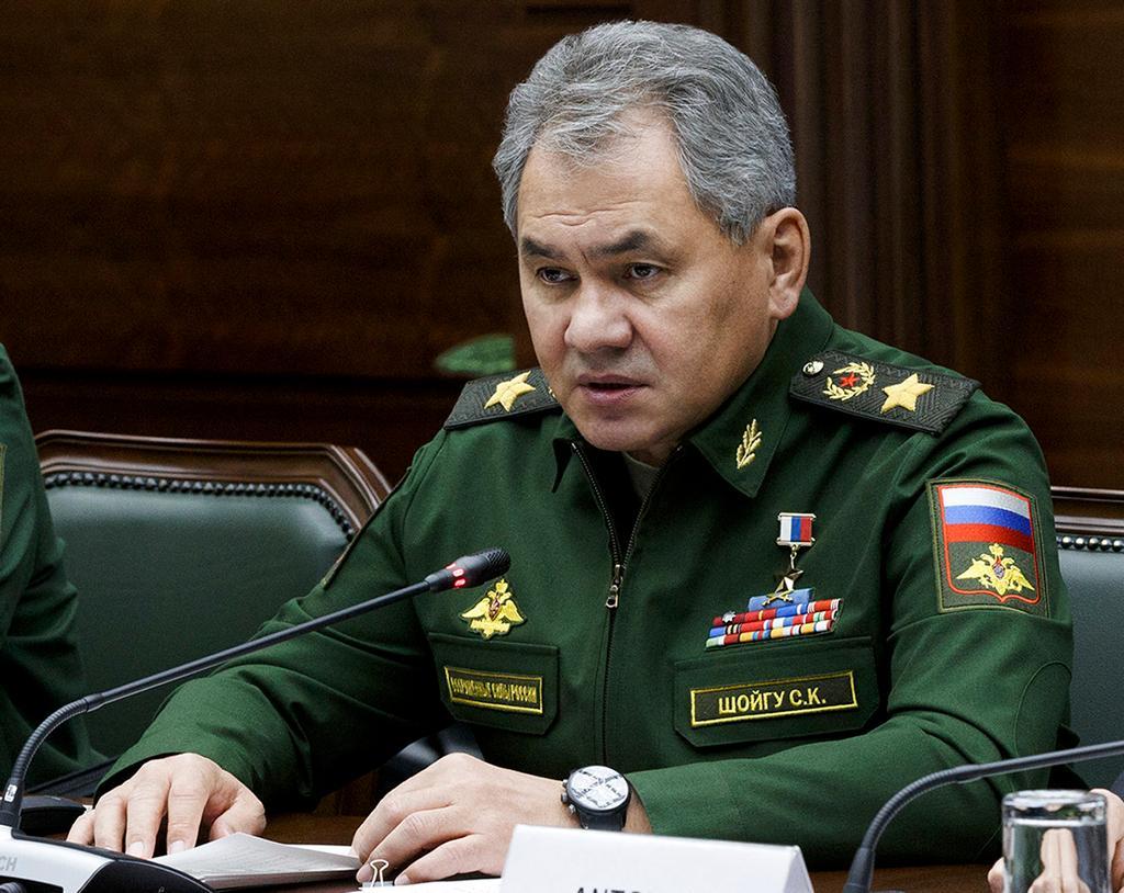 Ryske försvarsministern Sergej Sjojgu höjer tonen mot USA.   Foto: Vadim Savitsky/AP/TT-arkivbild