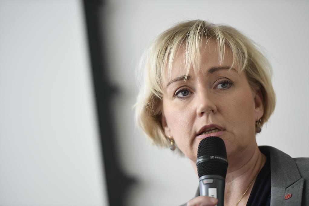 






Det ska inte längre vara upp till högskolor och universitet att själva utreda misstänkt forskningsfusk. Forskningsminister Helene Hellmark Knutsson har nu tagit emot förslag på att ansvaret ska läggas över på en oredlighetsnämnd.  Foto: Pontus Lundahl /TT-arkivbild                                                                                                                                                                                                                                                                                                                    