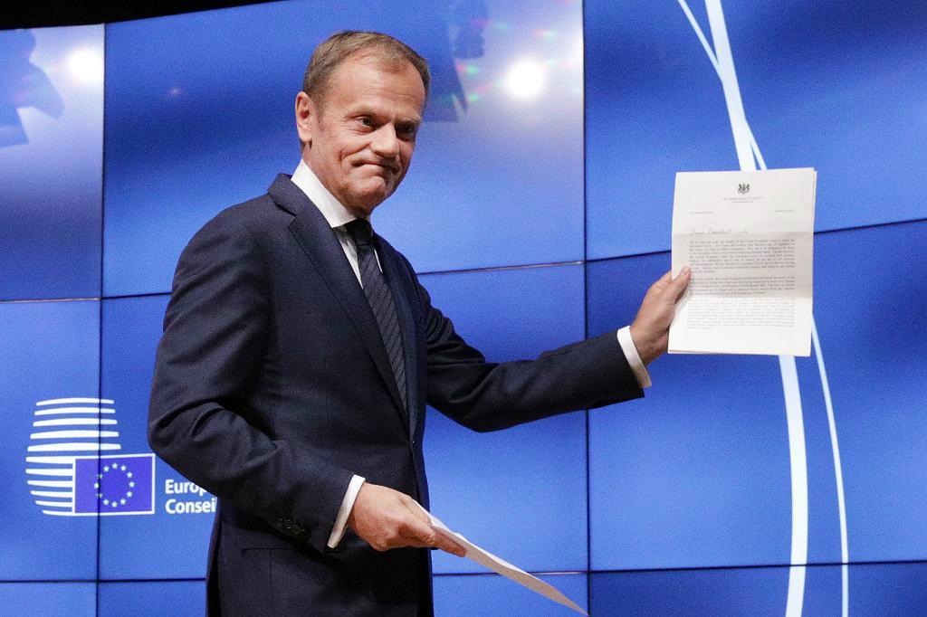 
Europeiska rådets permanente ordförande Donald Tusk lovar att slåss för EU:s intressen i utträdesförhandlingarna med Storbritannen. Foto: Olivier Matthys                                            
