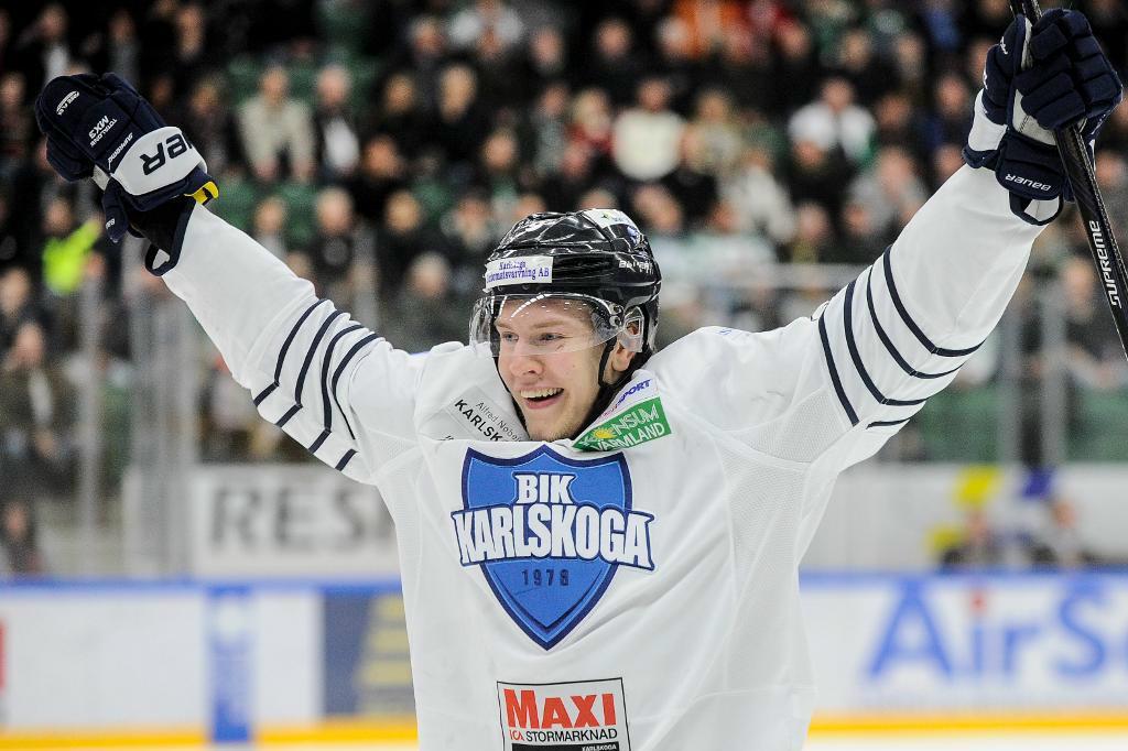 Victor Ejdsell får debutera i Tre Kronor. Foto: Björn Lindgren/TT-arkivbild