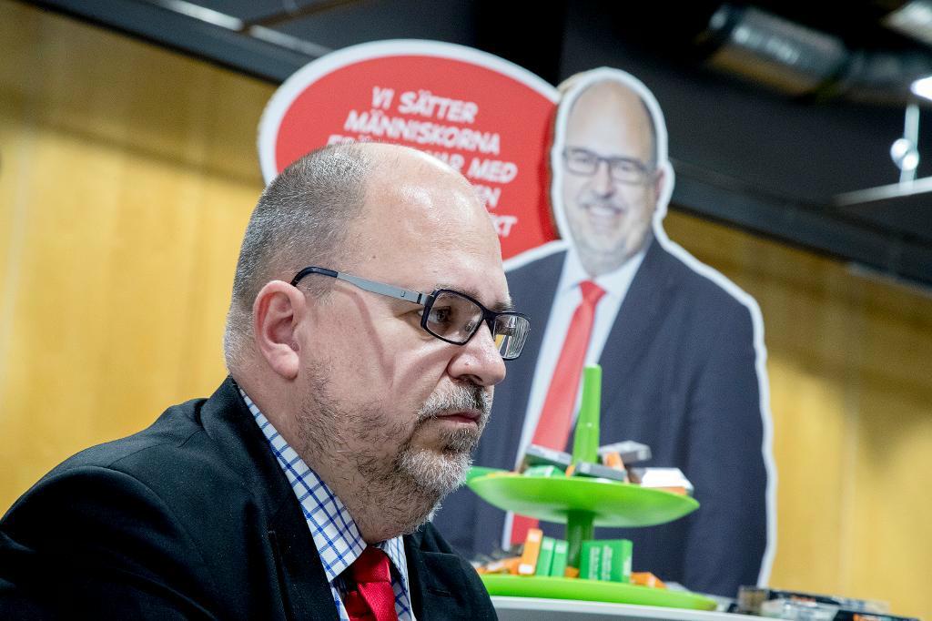 



LO:s ordförande Karl-Petter Thorwaldsson. Foto: Björn Larsson/TT-arkivbild                                                                                                                                                                                
