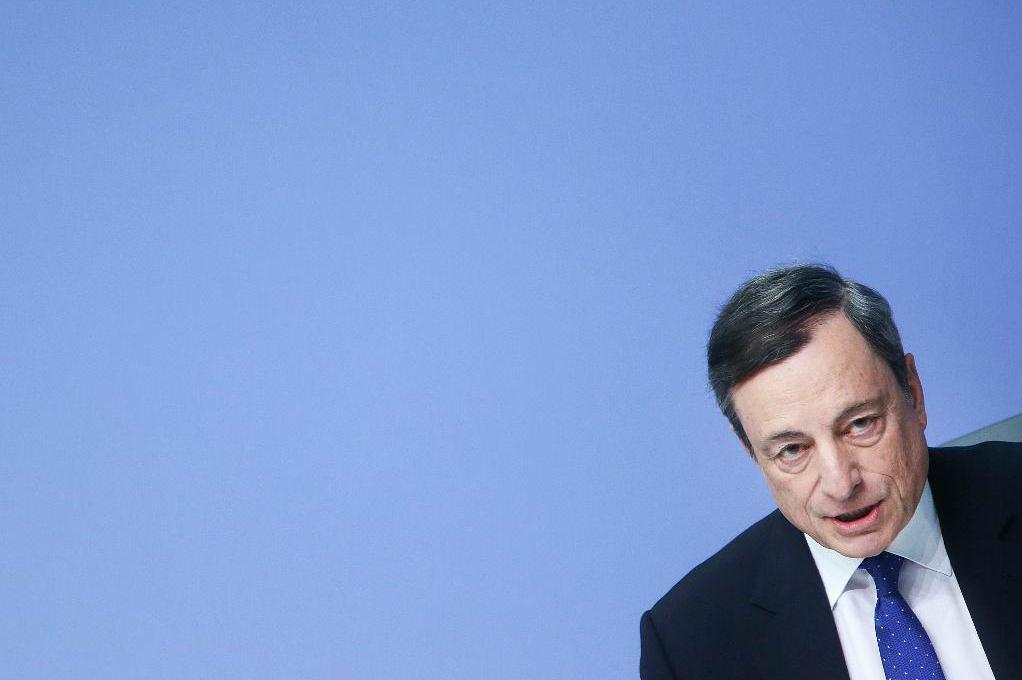 

ECB-chefen Mario Draghi rör inte räntan. Foto: AP/TT-arkivbild                                                                                        