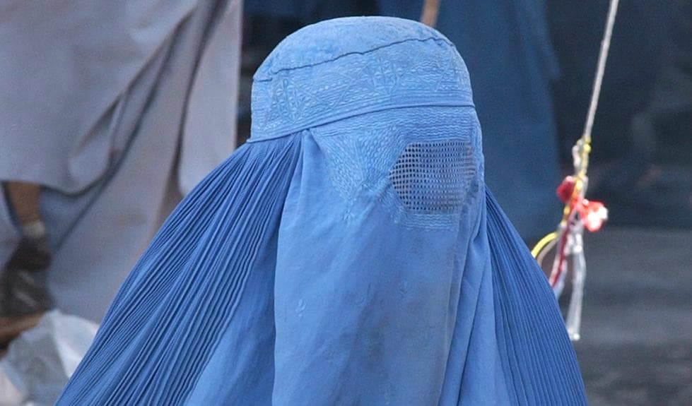 
Kvinna med burka. Foto: Rafiq Maqbool/AP/TT-arkivbild                                            