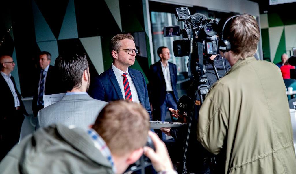 

"Det här är både miljöpolitik och modern industripolitik", säger näringsminister Mikael Damberg (S) om den planerade testanläggningen. (Foto: TT                                                                                        