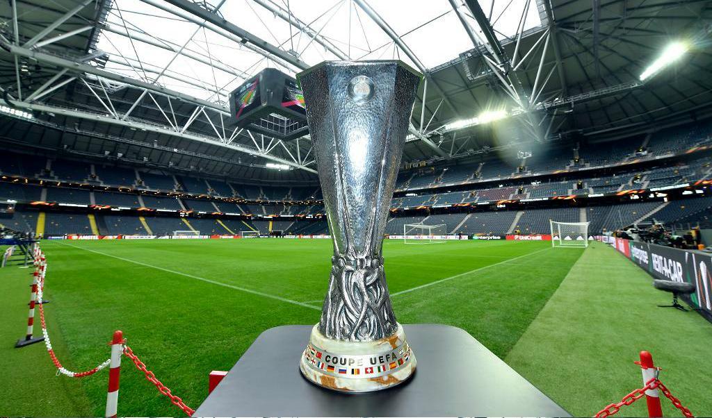 Europa League-pokalen på plats på Friends Arena. Foto: Martin Meissner/AP/TT