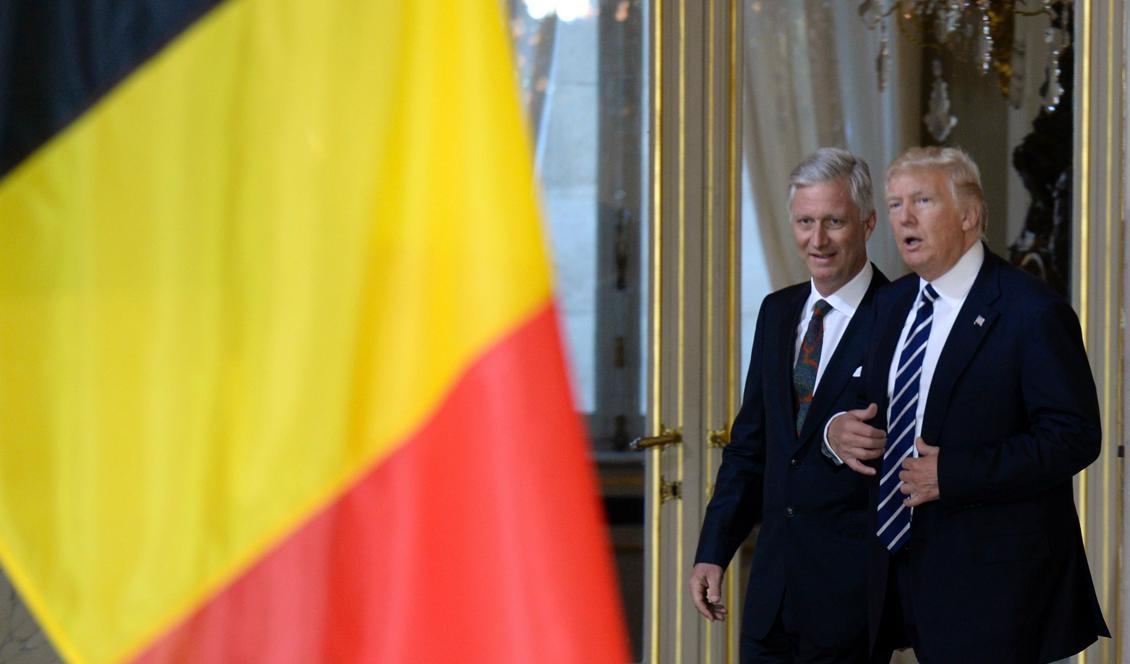 
USA:s president med Belgiens kung Philippe före mötet med Nato. (Foto: Thierry Charlier/AFP/Getty Images                                            