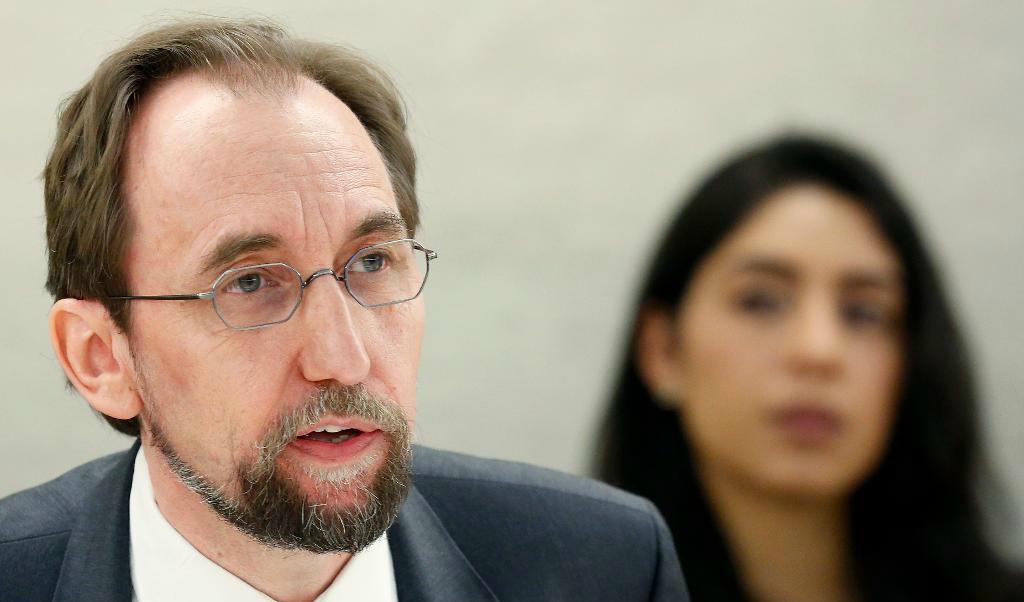 

Zeid Ra'ad Al Hussein, FN:s kommissionär för mänskliga rättigheter, kräver en internationell utredning om det eskalerande våldet i Kongo-Kinshasas. Foto: Magali Girardin/AP/TT-arkivbild                                                                                        