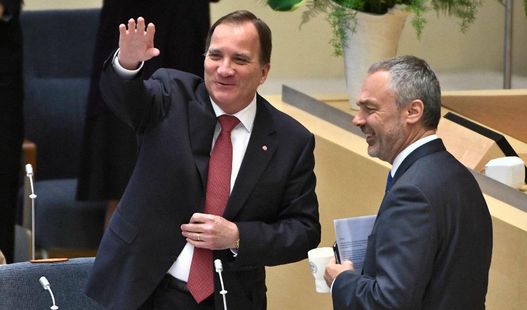 
Statminister Stefan Löfven (S) och Liberalernas partiledare Jan Björklund under partiledardebatten i riksdagen i Stockholm. Foto: TT                                            