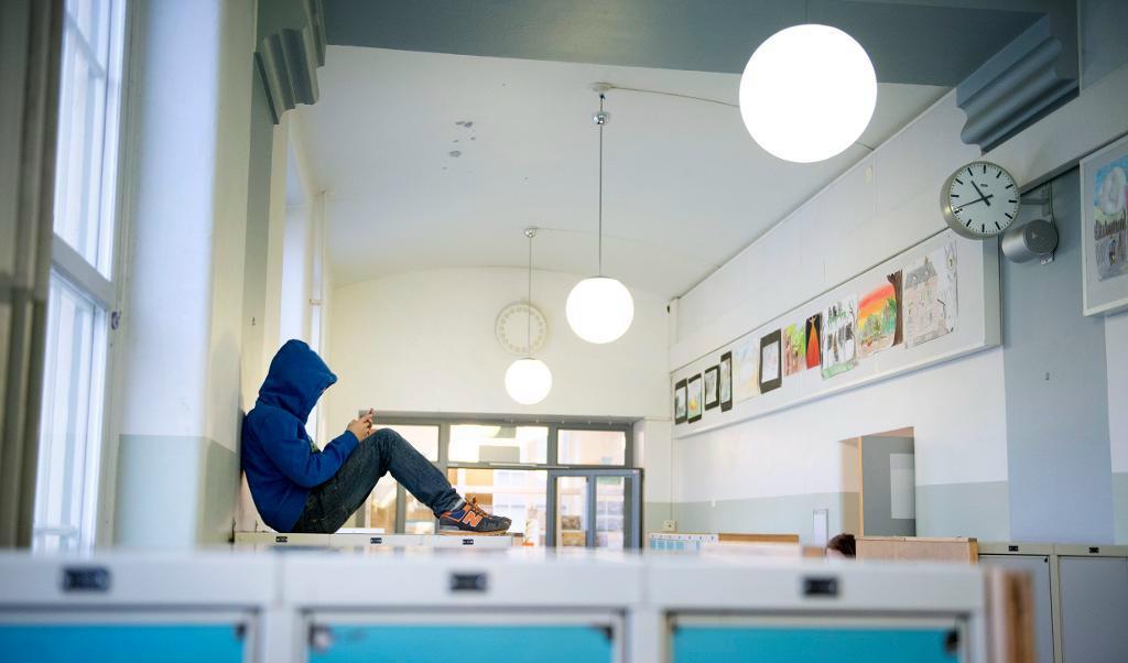 

EU-parlamentet vill se femåriga och förnybara uppehållstillstånd för flyktingar och andra i behov av hjälp. Foto: Petros Giannakouris-arkivbild                                                                                        