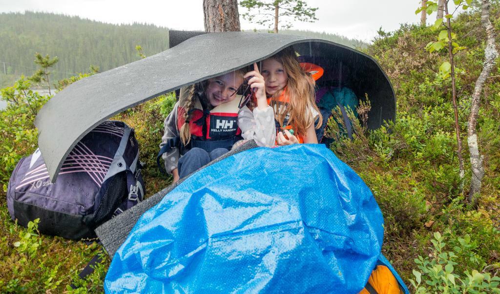 
Det klassiska sommarvädret - med sol varvat med moln och regn - håller i sig. Foto: Gorm Kallestad/TT-arkivbild                                            