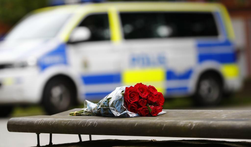 
Polismannen blev påkörd på E20 när han jagade efter de misstänkta rånarna. Foto: Thomas Johansson                                            
