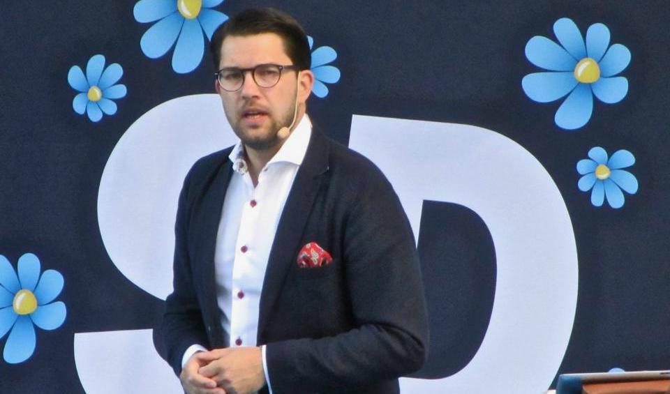 
Sverigedemokraternas partiledare Jimmie Åkesson talar i Almedalen 2016. Foto: Susanne W Lamm/Epoch Times                                            