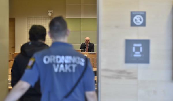 
Bild från en tidigare häktningsförhandling mot mannen i Södertörns tingsrätt. Foto: Noella Johansson/TT                                            