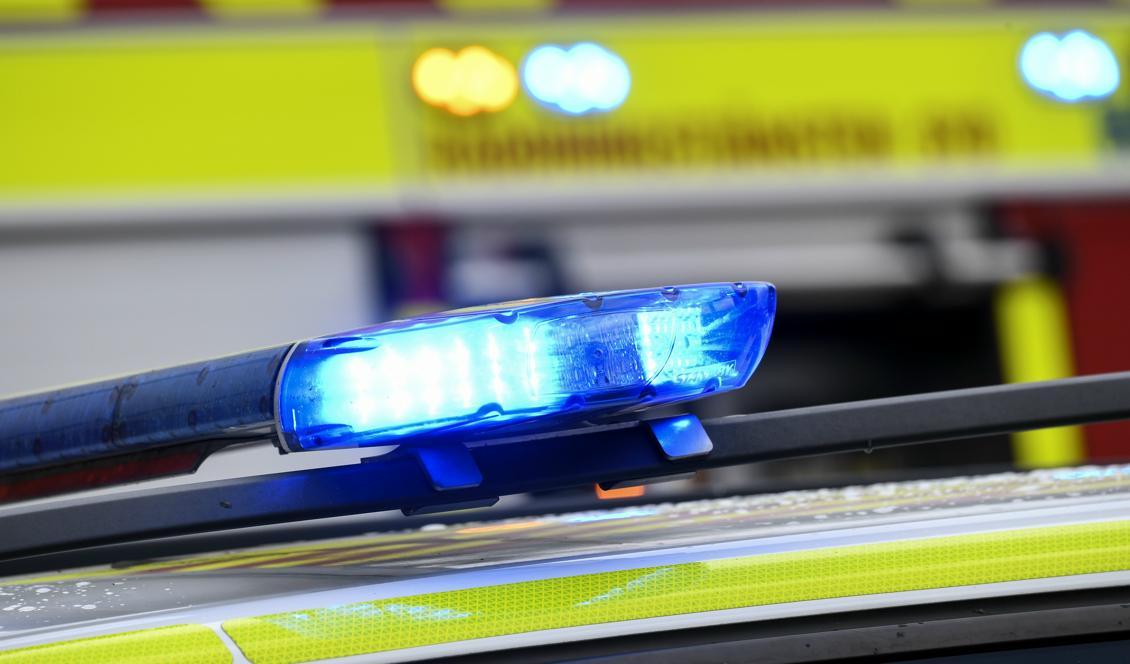 Räddningstjänst och polis fick tampas med många bilbränder under måndagskvällen. Foto: Johan Nilsson/TT-arkivbild