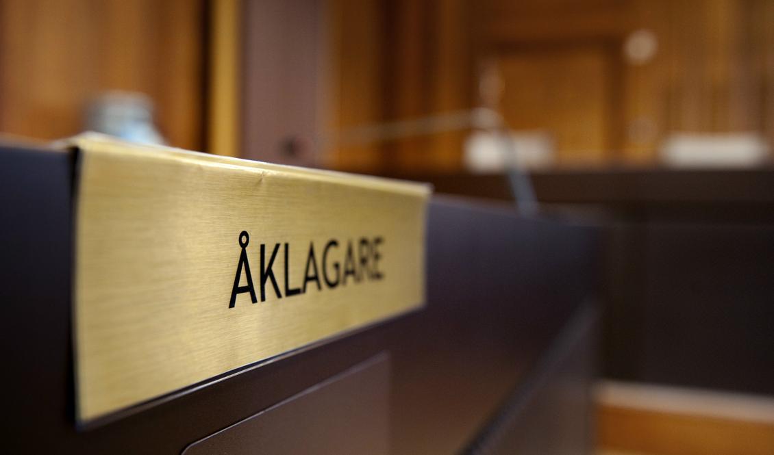 
Åklagaren har beslutat att inte inleda någon förundersökning efter uppgifterna om att en företrädare för Miljöpartiet erbjudit röster i utbyte mot bygglov för en moské i Botkyrka kommun. Foto: Jessica Gow/TT-arkivbild                                            