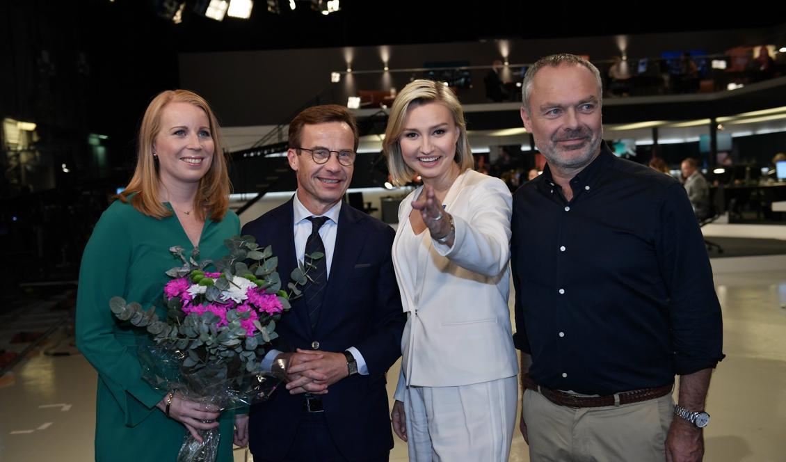 

Alliansens partiledare Annie Lööf (C), Ulf Kristersson (M), Ebba Busch Thor (KD) och Jan Björklund (L) bjuder in Stefan Löfven till samtal. Bilden togs på valdagen. Foto: Stina Stjernkvist/TT                                                                                        