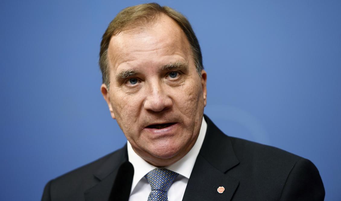 


S-ledaren Stefan Löfven försöker pussla ihop en mittenregering. Foto: Henrik Montgomery/TT. Arkivbild.                                                                                                                                    