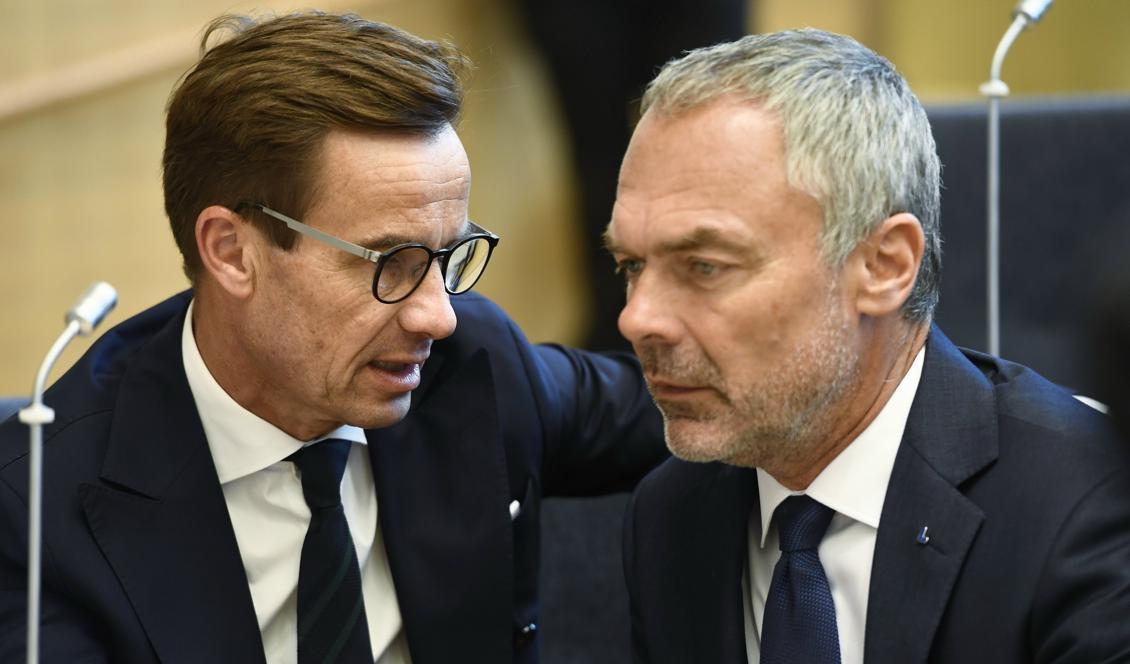 Låsta positioner mellan Kristersson och Björklund. Foto: Henrik Montgomery/TT-arkivbild