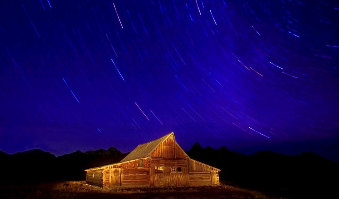 
Den kommande natten kulminerar stjärnfallen eller meteorregnet som kallas Leoniderna. Foto: Lucas J. Gilman/TT-arkivbild                                            