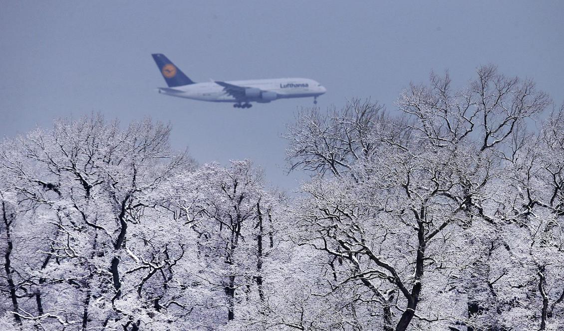 För första någonsin översteg antalet flygpassagerare i eurozonen en miljard. Foto: Michael Probst/AP/TT-arkivbild
