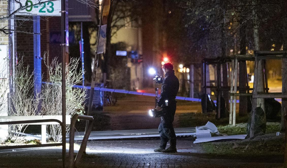 

Entrén till en livsmedelsbutik har sprängts i Malmö. Foto: Johan Nilsson/TT                                                                                                