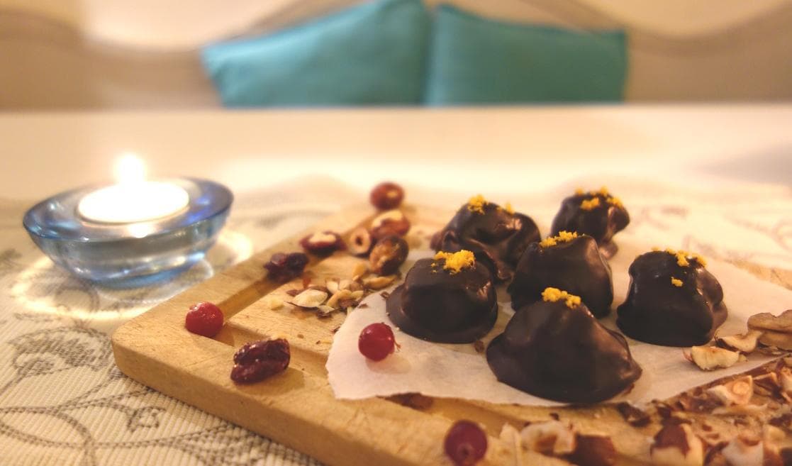 





Nötpralinerna är krämiga och lätta att göra. Foto: Eva Sagerfors                                                                                                                                                                                                                                                                                                