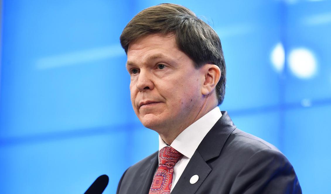 Ingen rast och ingen ro. Talmannen Andreas Norlén samtalar vidare med partiledarna. Foto: Henrik Montgomery/TT-arkivbild