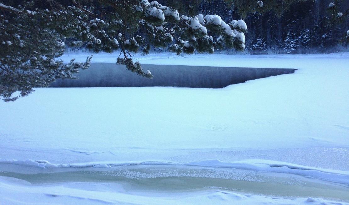 






Älven i vinterskrud, minus 20 grader. Foto: Eva Sagerfors                                                                                                                                                                                                                                                                                                                                                