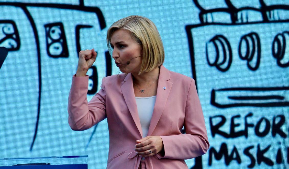 Det går bra för KD:s partiledare, Ebba Busch Thor. Partiet ökar i den senaste Demoskopundersökningen. Foto: Susanne W Lamm/Epoch Times-arkivbild