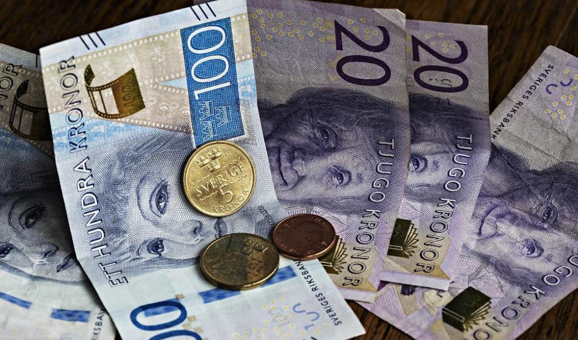 

Den svenska kronan försvagas ytterligare. Foto: Martina Holmberg/TT-arkivbild                                                                                                