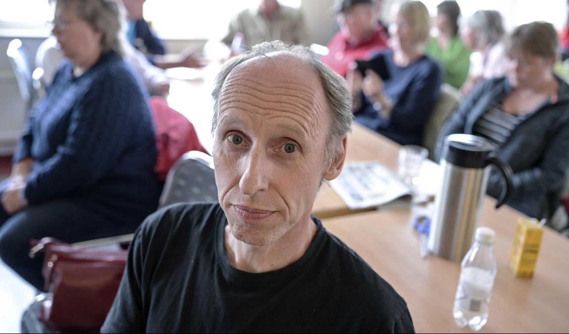 
Håkan Eriksson är en av de 49 som evakuerats från skogsbrandområdet utanför Hästveda i norra Skåne. Foto: Johan Nilsson/TT                                                