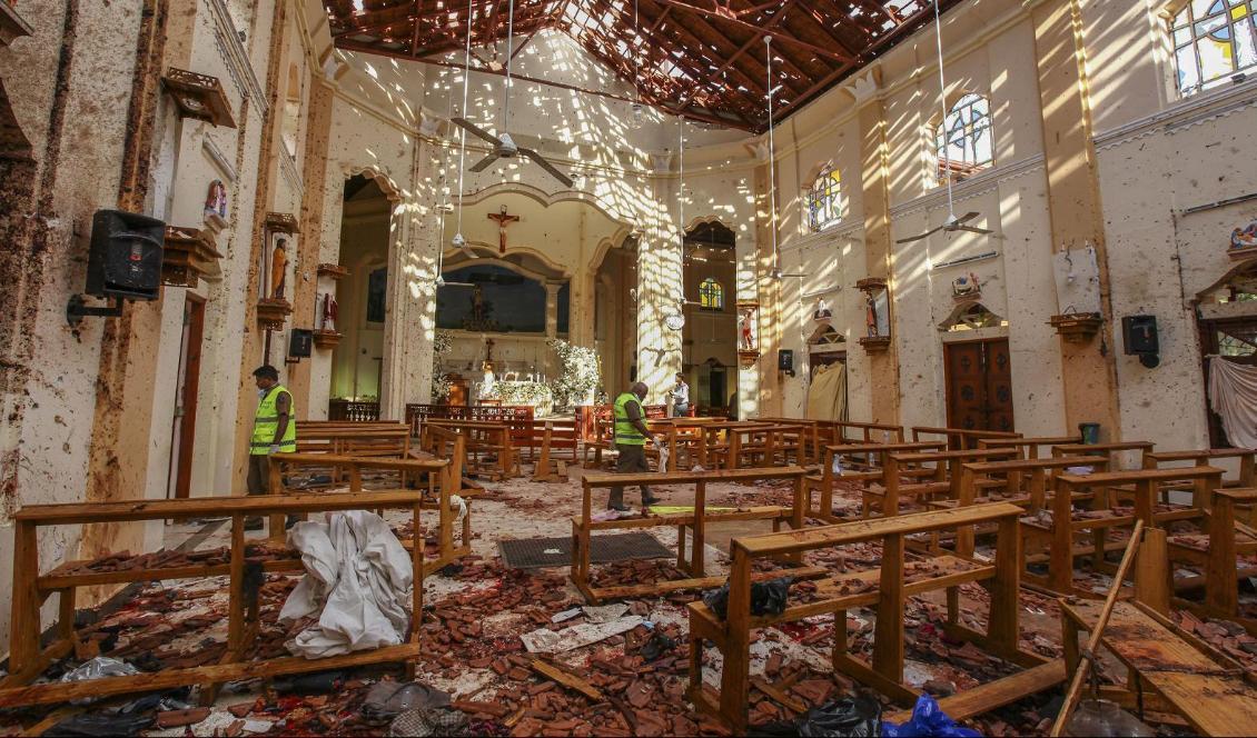 Kyrkan S:t Sebastian i Negombo några mil från huvudstaden är en av de drabbade kyrkorna. Foto: Chamila Karunarathne/AP/TT