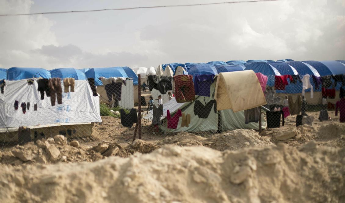 De två föräldralösa barnen har vistats i lägret al-Hol men ska sedan några dagar tillbaka befinna sig på ett sjukhus. Foto: Maya Alleruzzo/AP/TT