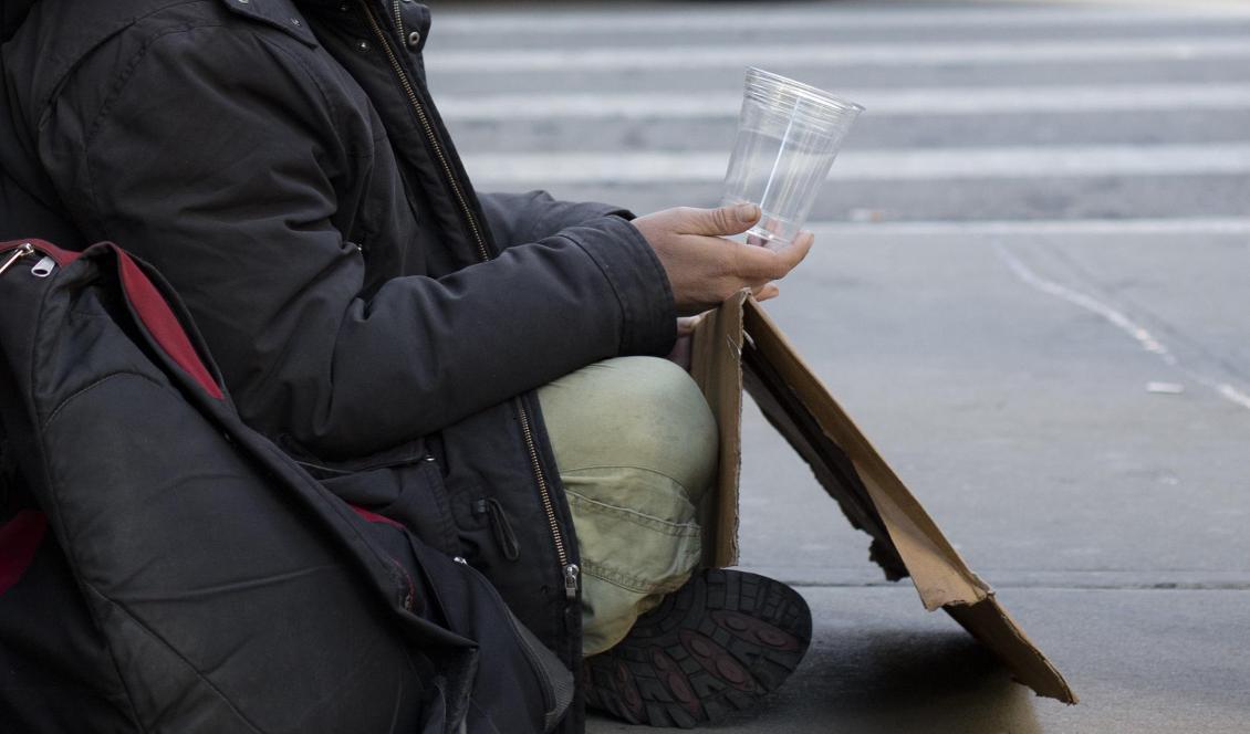 


En man döms till fängelse efter att ha utnyttjat två män i tiggeriverksamhet. Foto: Samira Bouaou/Epoch Times-arkivbild                                                                                                                                                